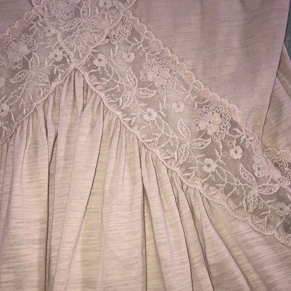 ~NWOT~ Doe & Rae Pink Lace Sleeveless Top - Picture 5 of 6